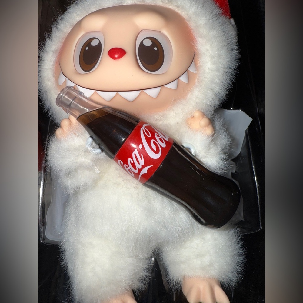 POP MART The Monsters COCA-COLA
Series-Vinyl Face HUGE SALE - Picture 8 of 13